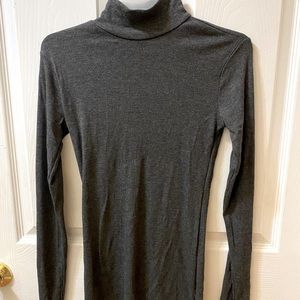 Gray Mocked neck turtleneck, long sleeve, ribbed shirt/sweater | Mock Neck